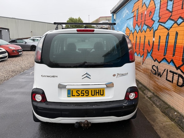 Used Citroen C3 Picasso 2009 for sale - 76330388: Photo 6