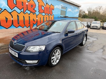 2013 (63) - 2.0 TDI CR Elegance 5dr