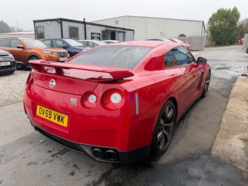 Used Nissan GT-R 2009 for sale - 77747404: Photo