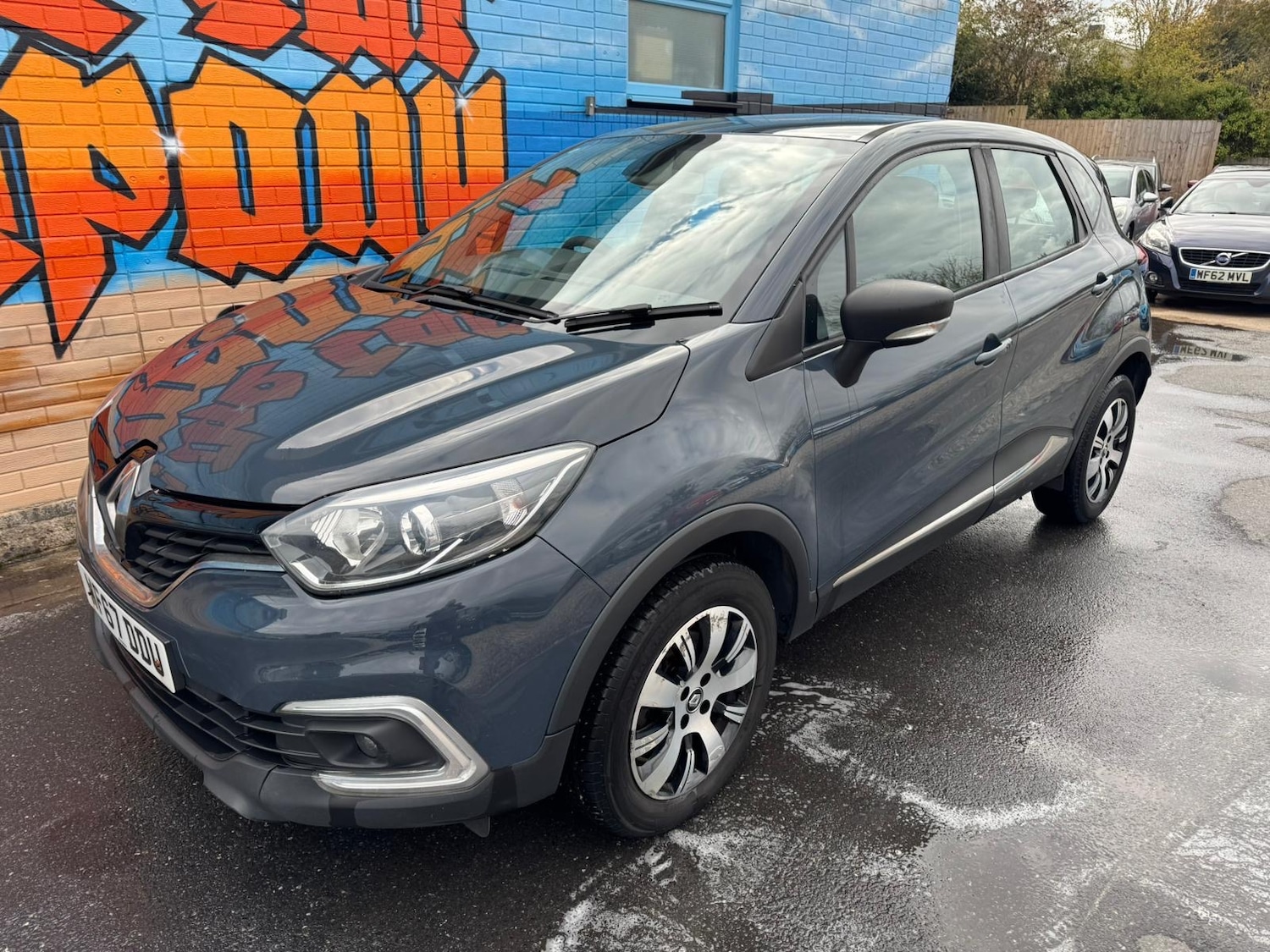 Used Renault Captur 2017 for sale - 76305274: Photo 1