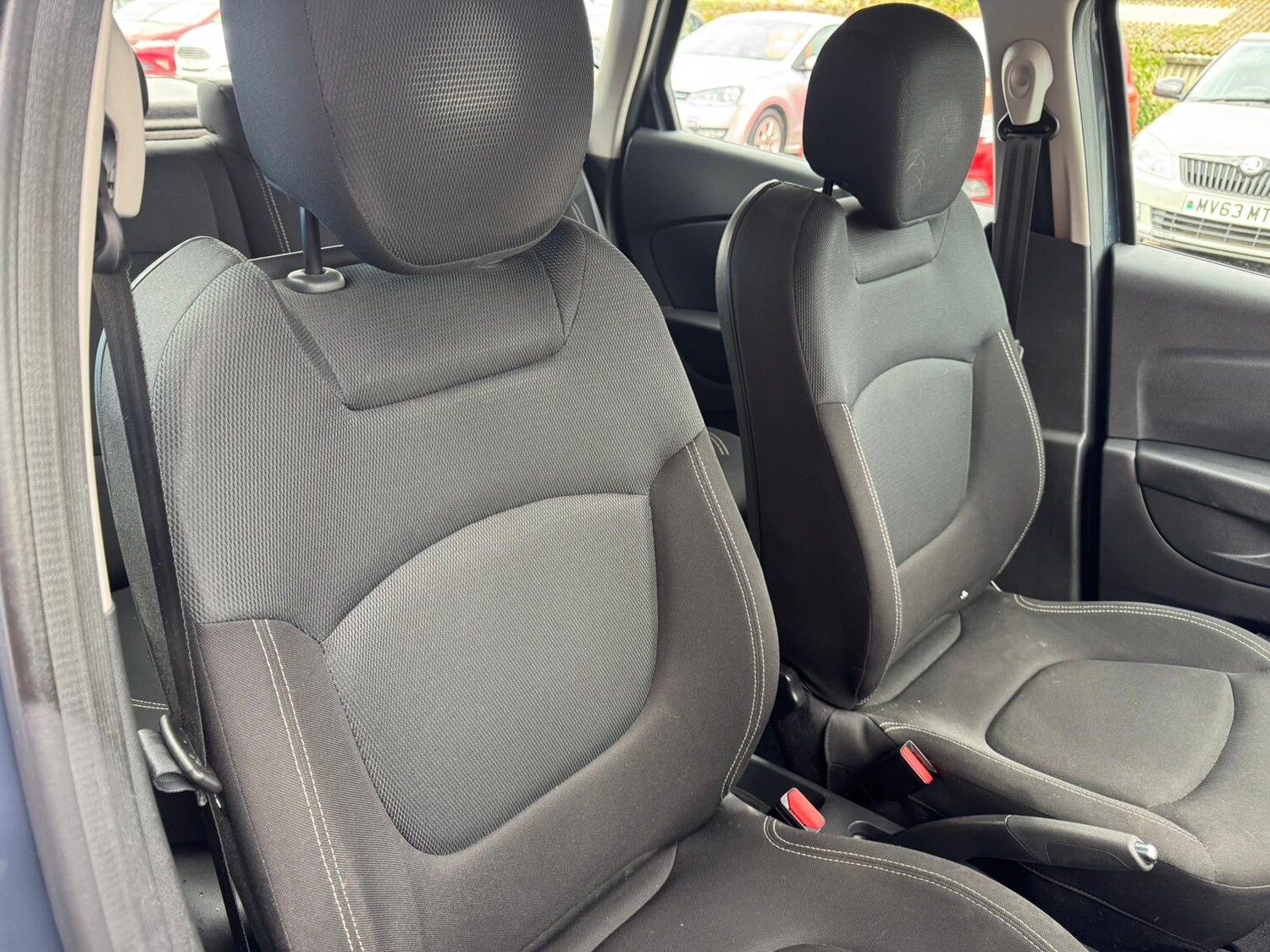 Used Renault Captur 2017 for sale - 76305274: Photo 8