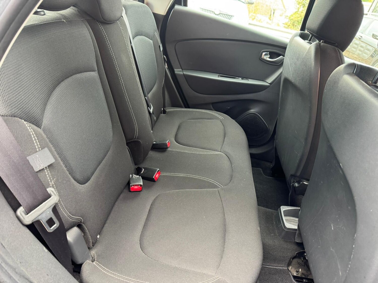 Used Renault Captur 2017 for sale - 76305274: Photo 9