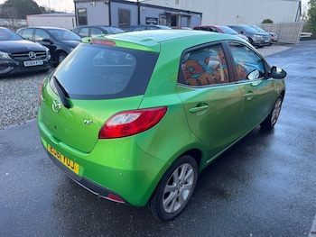 Used Mazda Mazda2 2011 for sale - 77475070: Photo