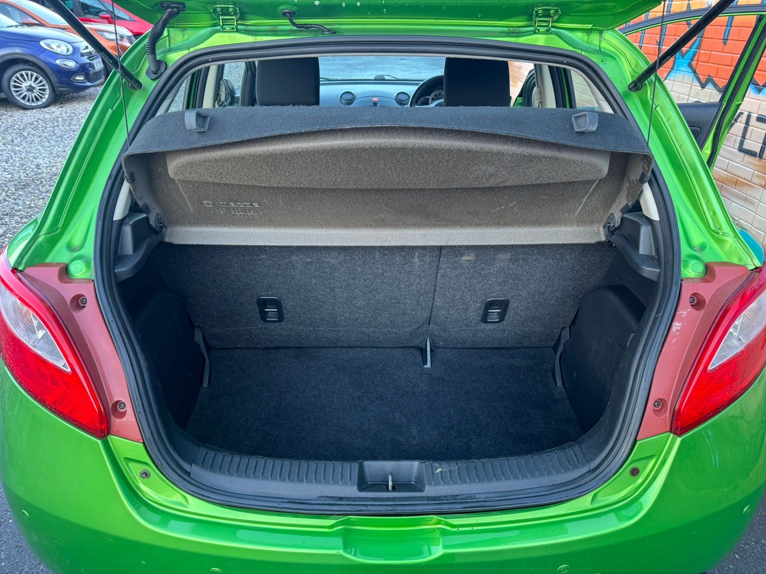 Used Mazda Mazda2 2011 for sale - 77475070: Photo 8