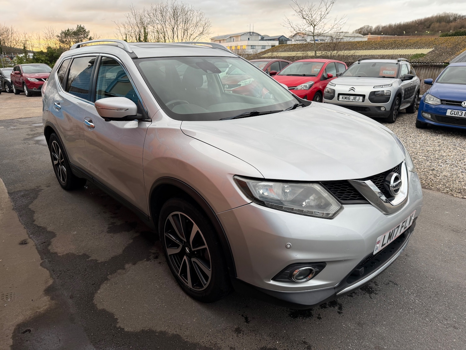 Used Nissan X-Trail 2017 for sale - 77576573: Photo 2