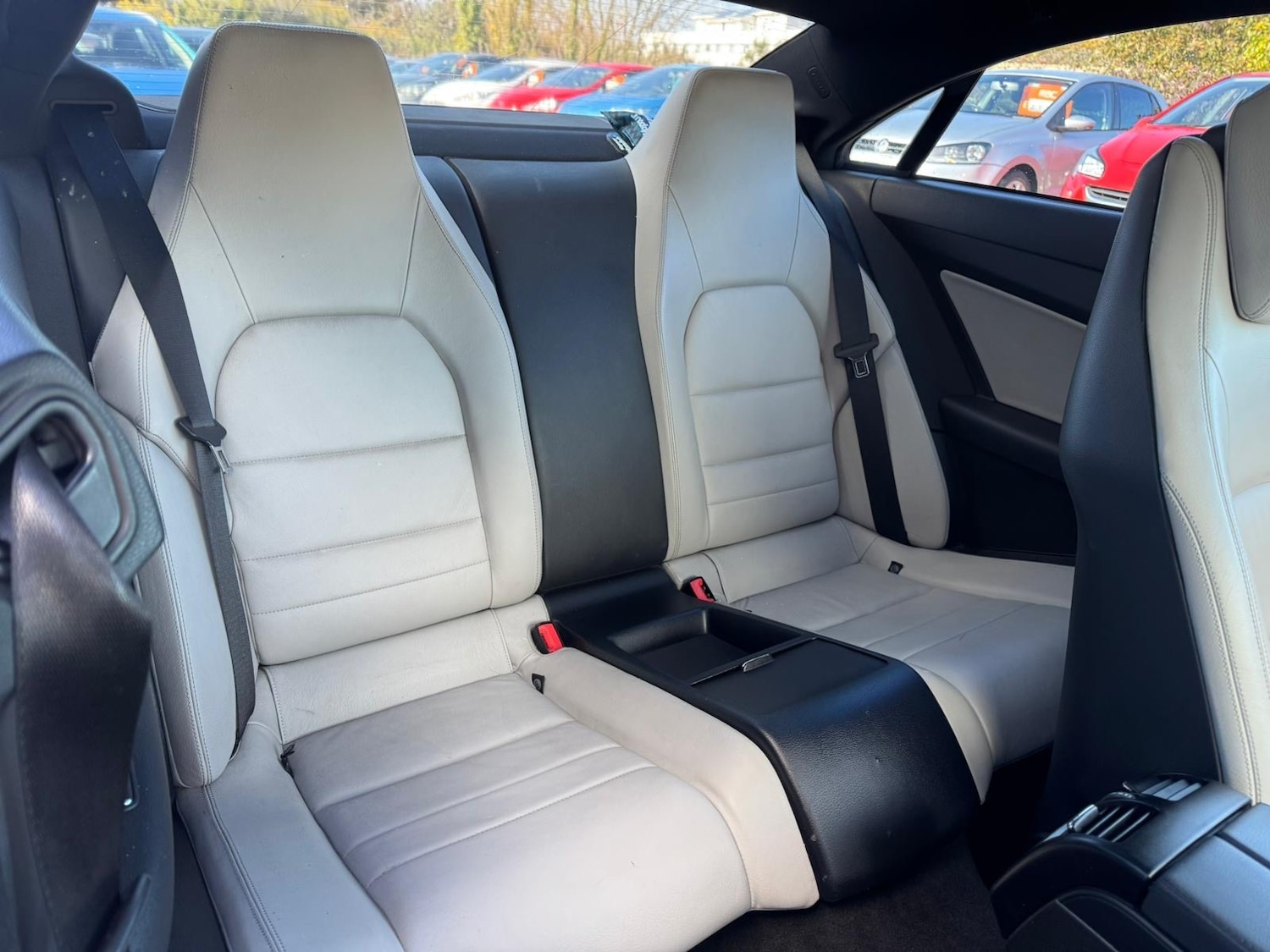 Used Mercedes-Benz E Class for sale - 76369063: Photo 10
