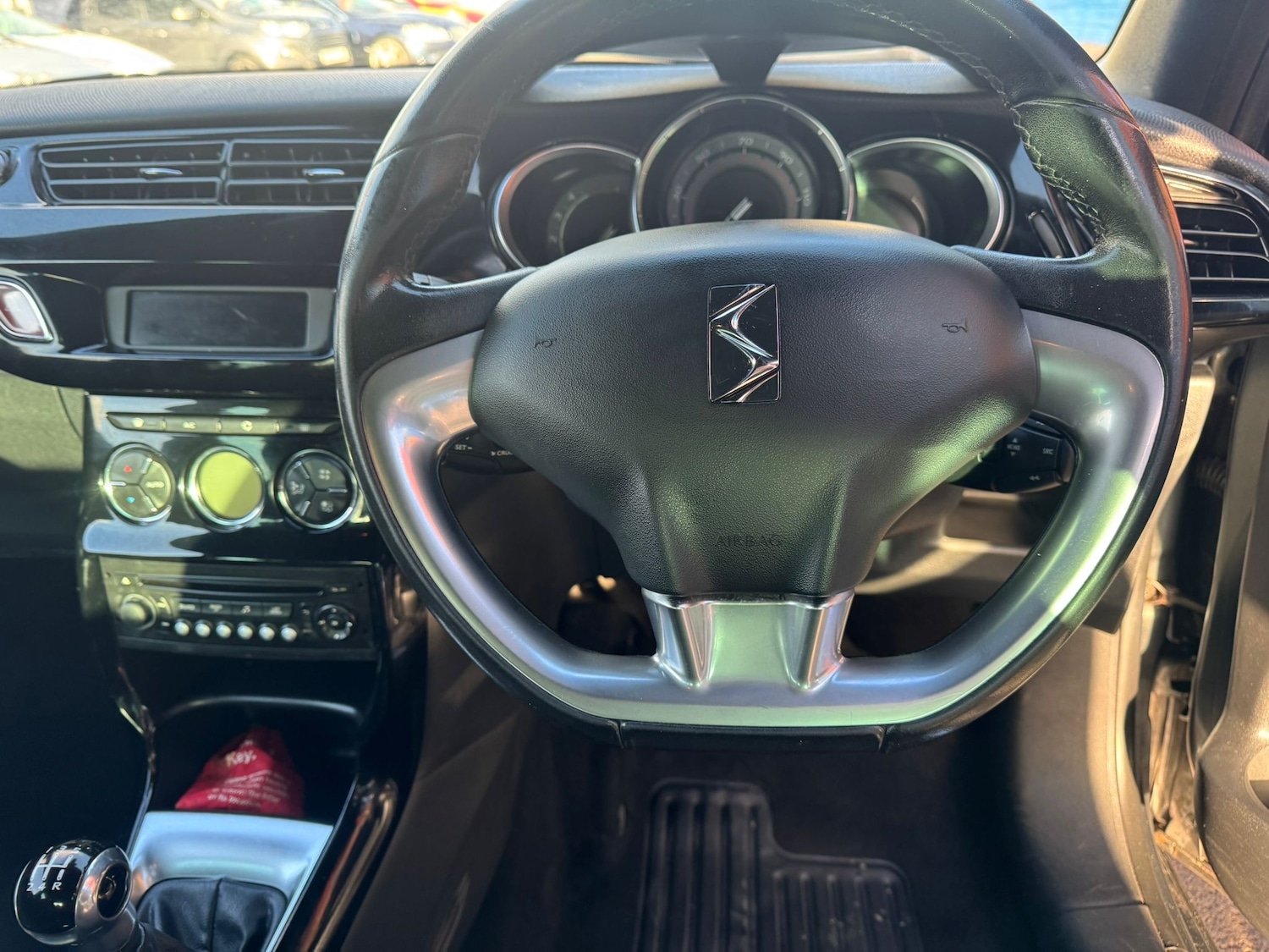 Used Citroen DS3 2013 for sale - 77841645: Photo 10