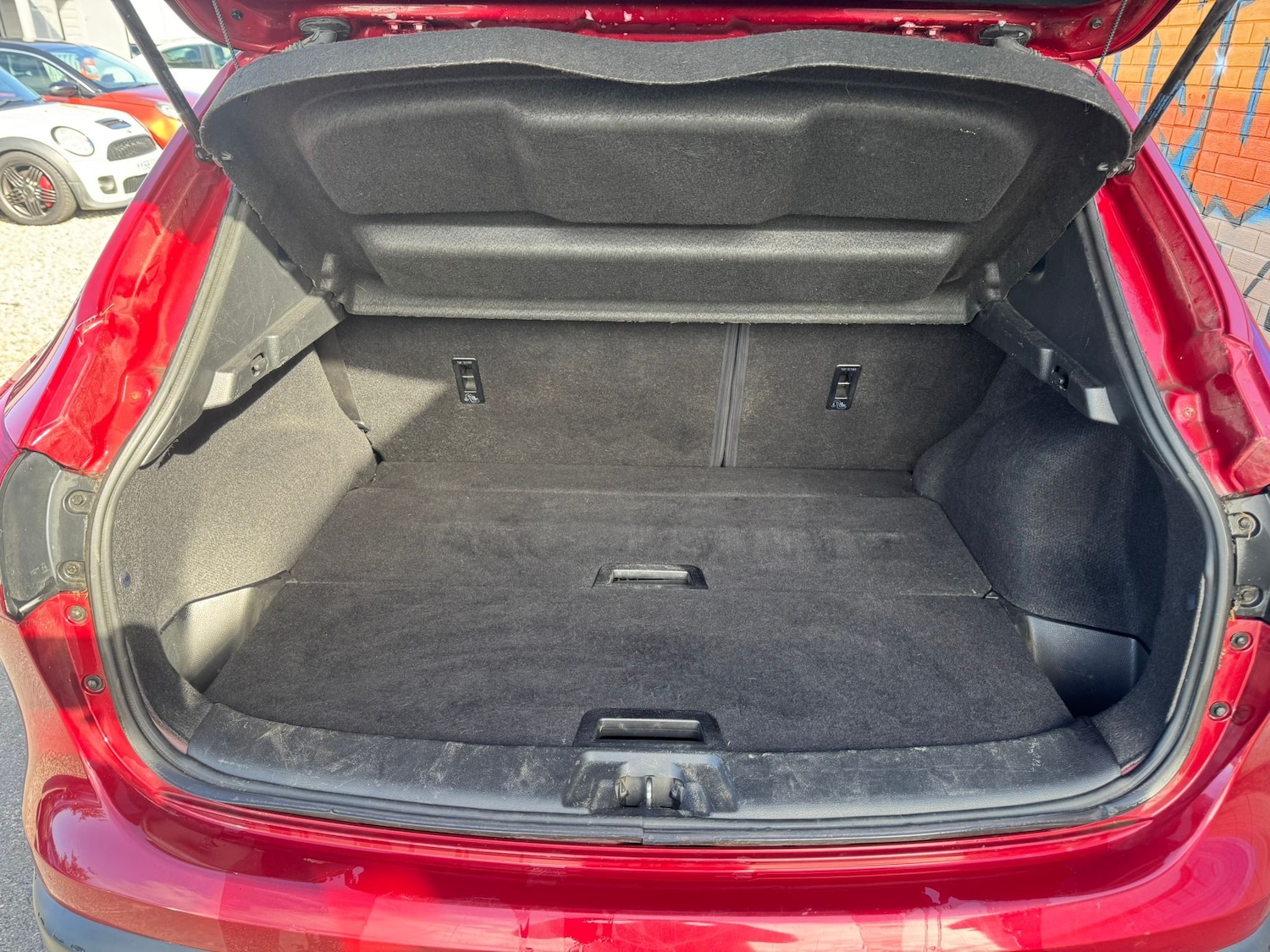 Used Nissan Qashqai 2014 for sale - 76125391: Photo 12