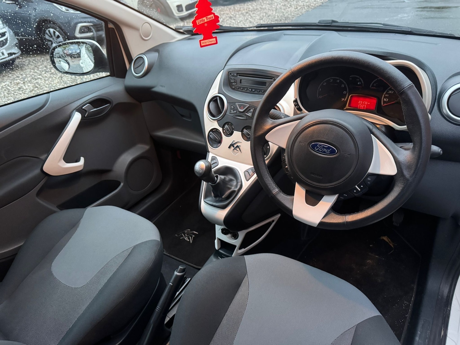 Used Ford Ka 2013 for sale - 76469119: Photo 8