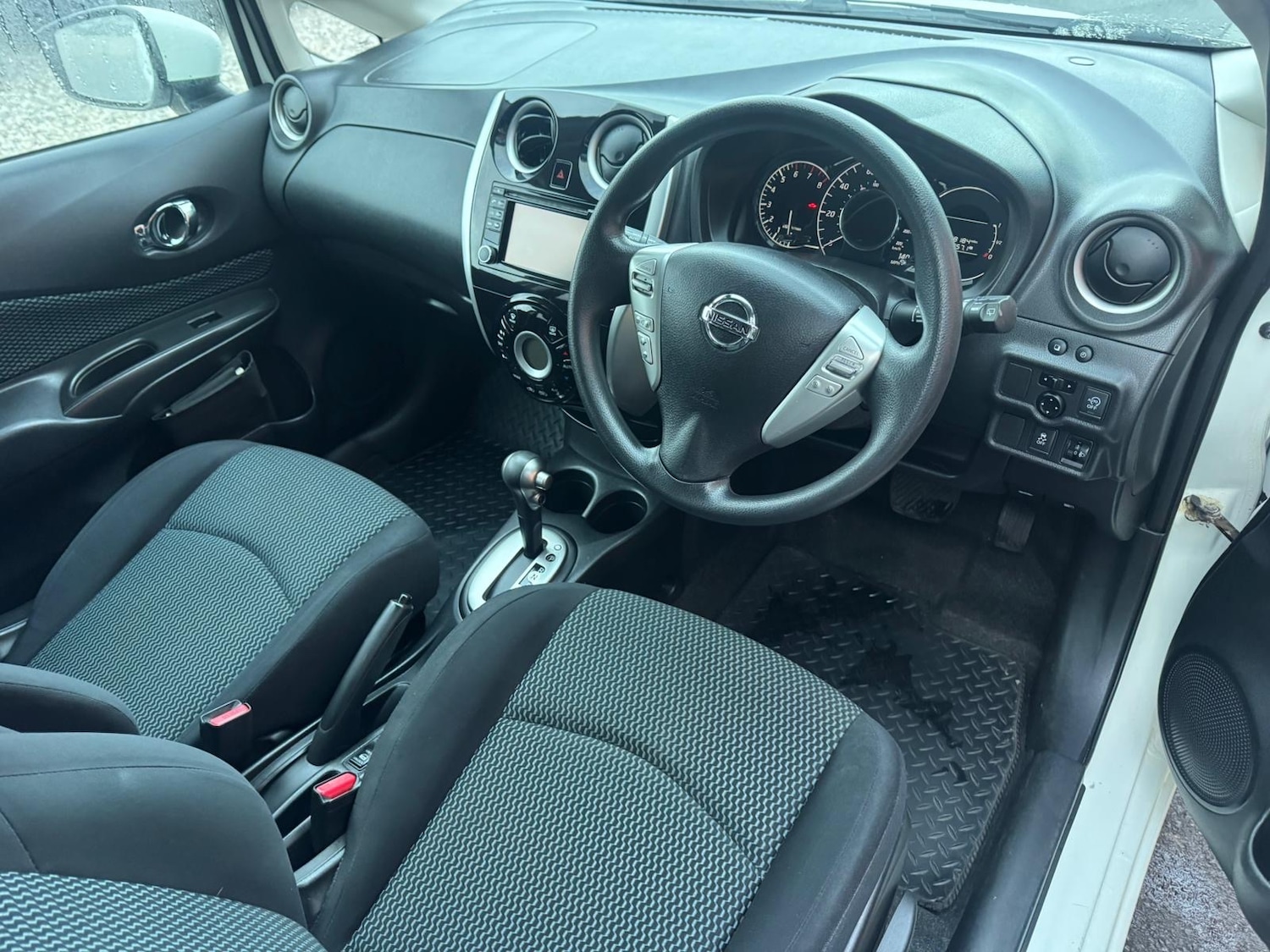Used Nissan Note 2014 for sale - 76434548: Photo 8