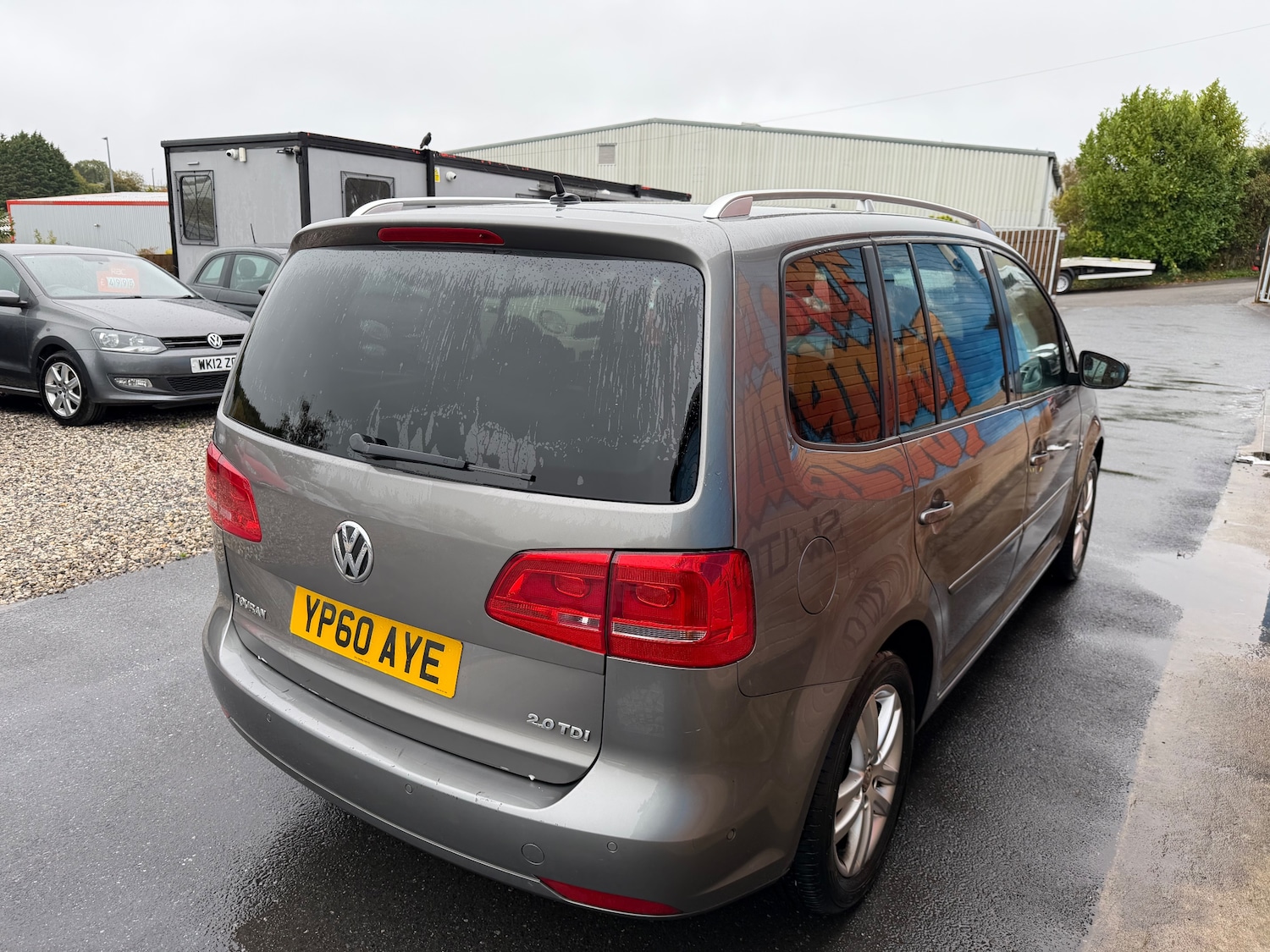 Used Volkswagen Touran 2010 for sale - 76165208: Photo 3