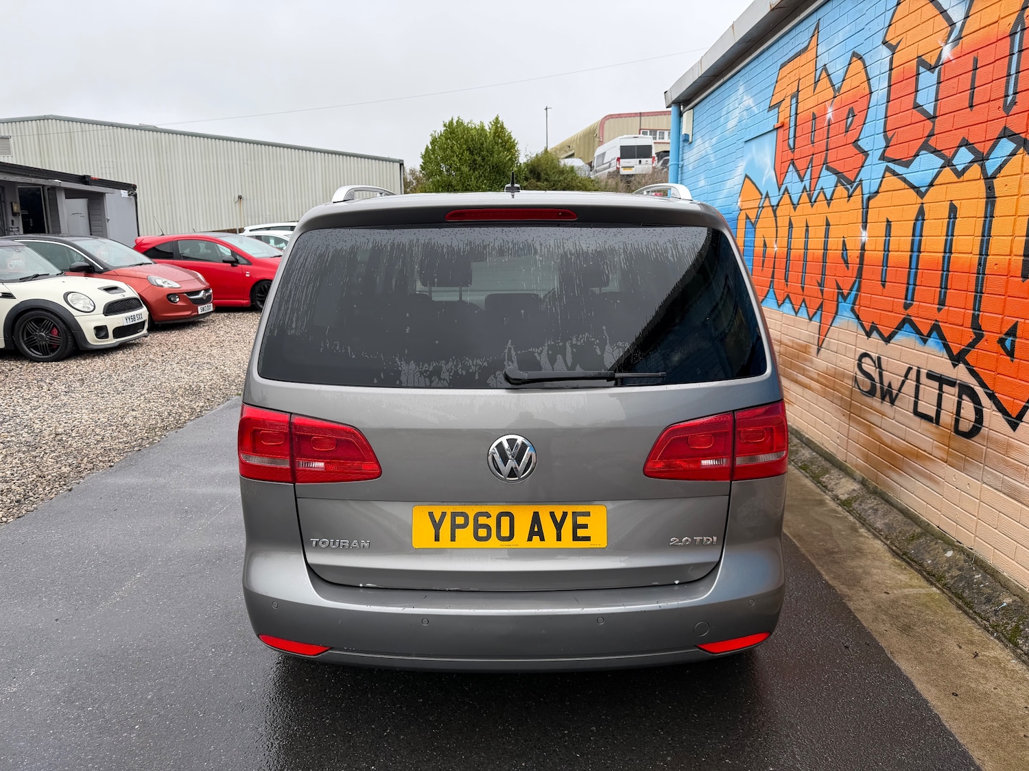 Used Volkswagen Touran 2010 for sale - 76165208: Photo 6