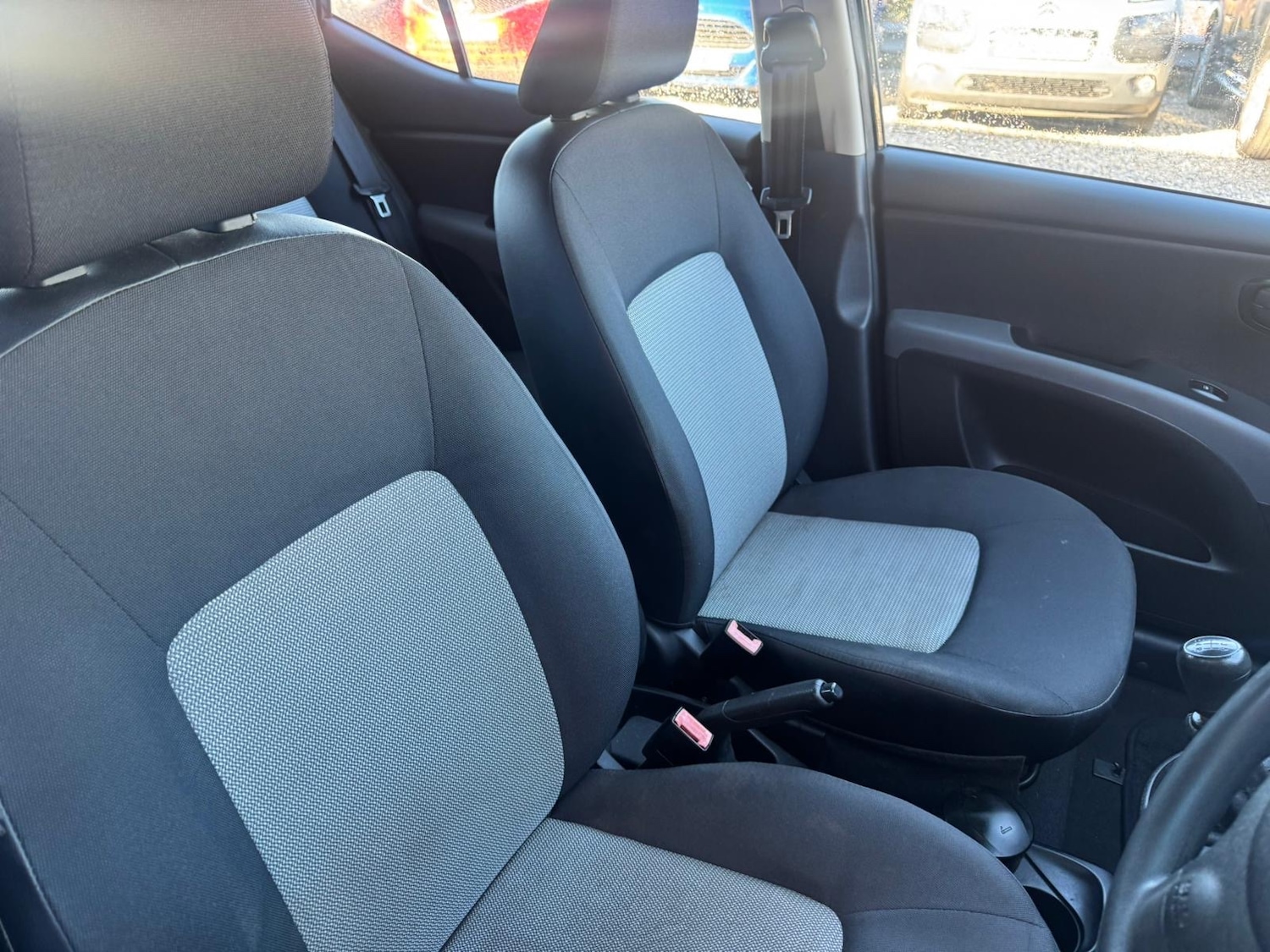 Used Hyundai i10 2009 for sale - 76604299: Photo 10