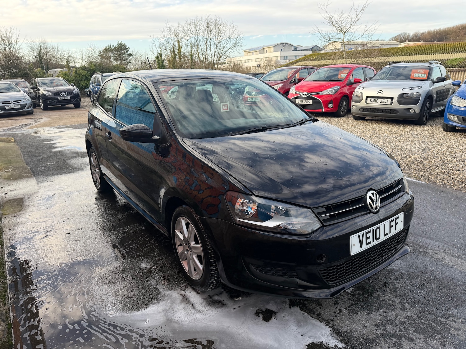 Used Volkswagen Polo 2010 for sale - 76966910: Photo 2