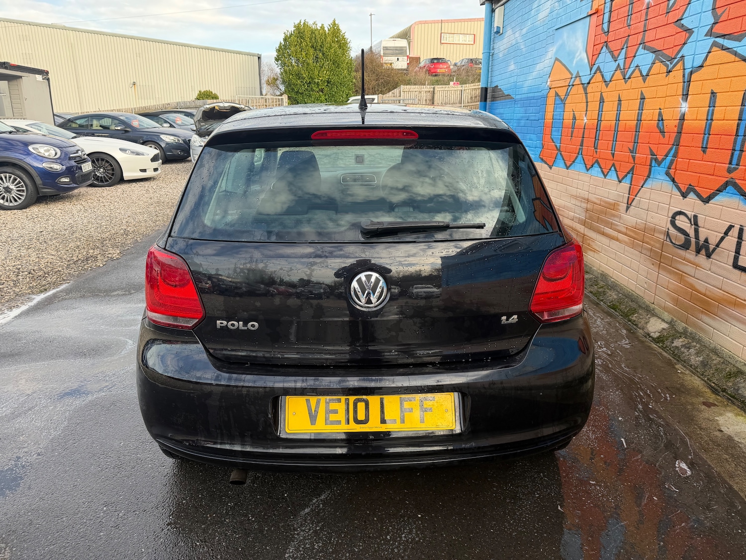 Used Volkswagen Polo 2010 for sale - 76966910: Photo 6