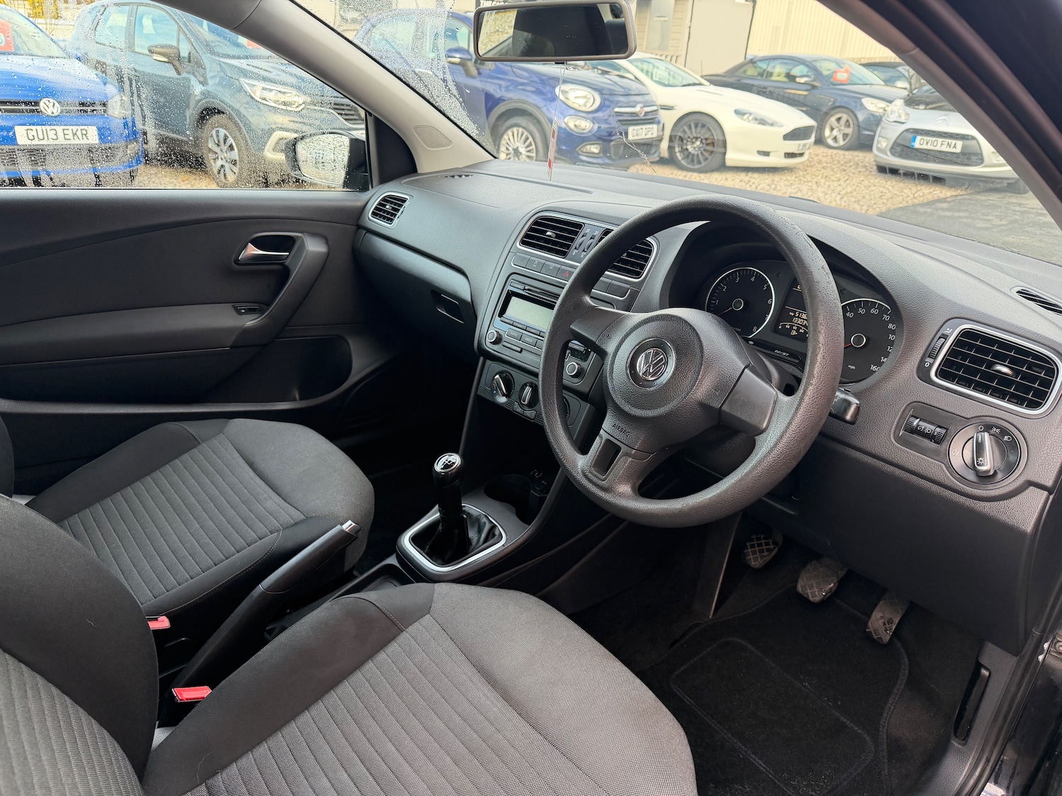 Used Volkswagen Polo 2010 for sale - 76966910: Photo 8