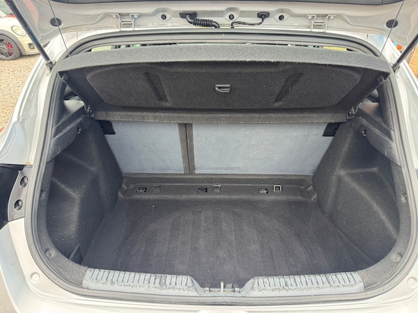 Used Hyundai i30 2014 for sale - 76236877: Photo 11