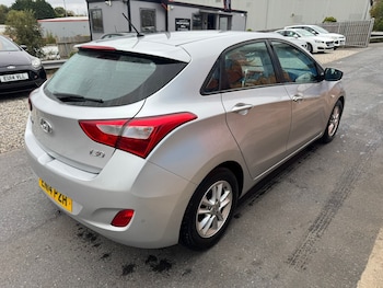Used Hyundai i30 2014 for sale - 76236877: Photo 3