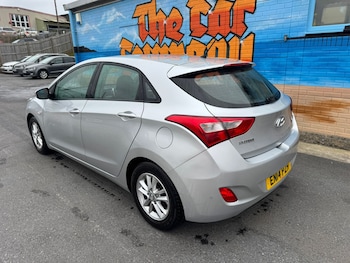 Used Hyundai i30 2014 for sale - 76236877: Photo 4