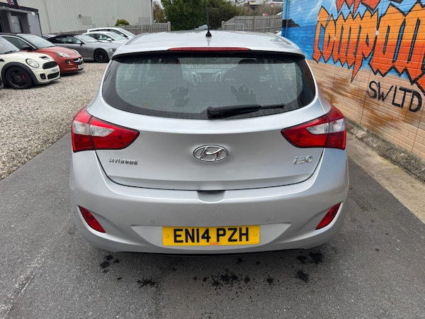 Used Hyundai i30 2014 for sale - 76236877: Photo 6