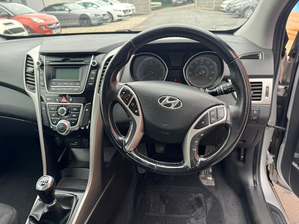 Used Hyundai i30 2014 for sale - 76236877: Photo 9