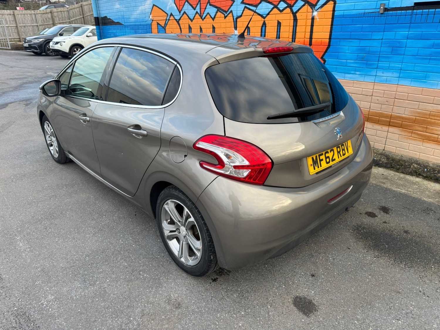 Used Peugeot 208 2012 for sale - 77726442: Photo 4