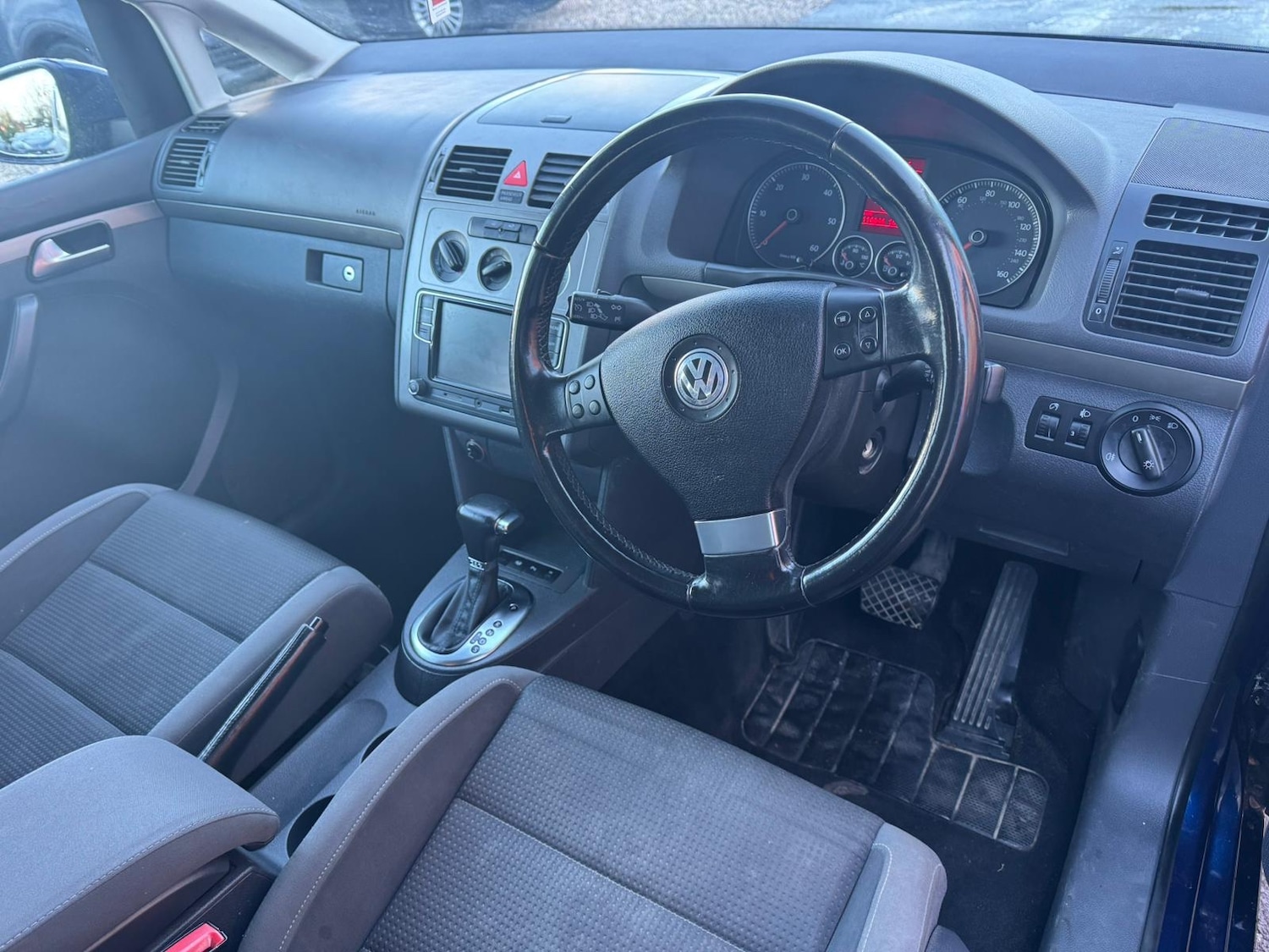 Used Volkswagen Touran 2009 for sale - 77118116: Photo 7