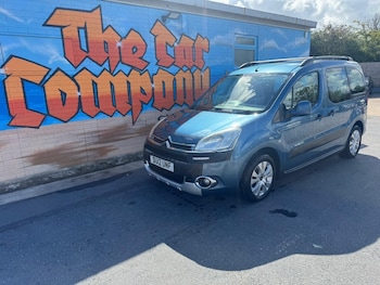 2012 (12) - 1.6 HDi 90 XTR 5dr