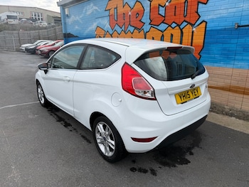 Used Ford Fiesta 2015 for sale - 76143643: Photo 3