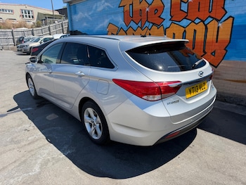 Used Hyundai i40 2013 for sale - 79351065: Photo