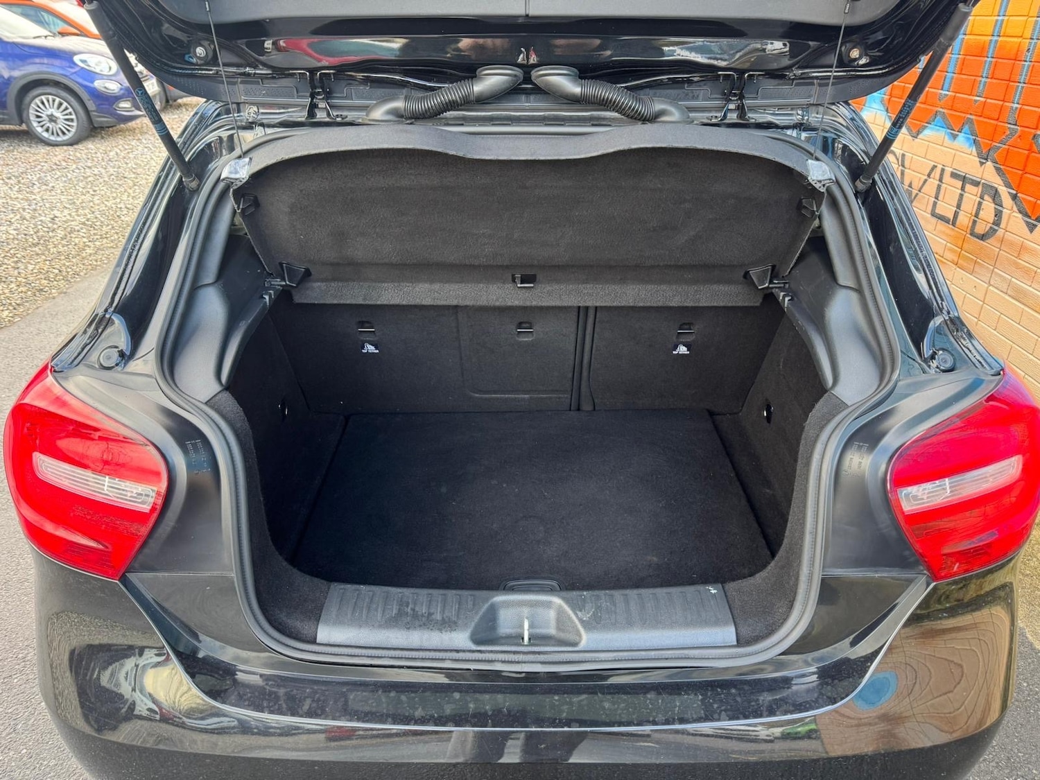 Used Mercedes-Benz A-Class 2014 for sale - 77431825: Photo 12