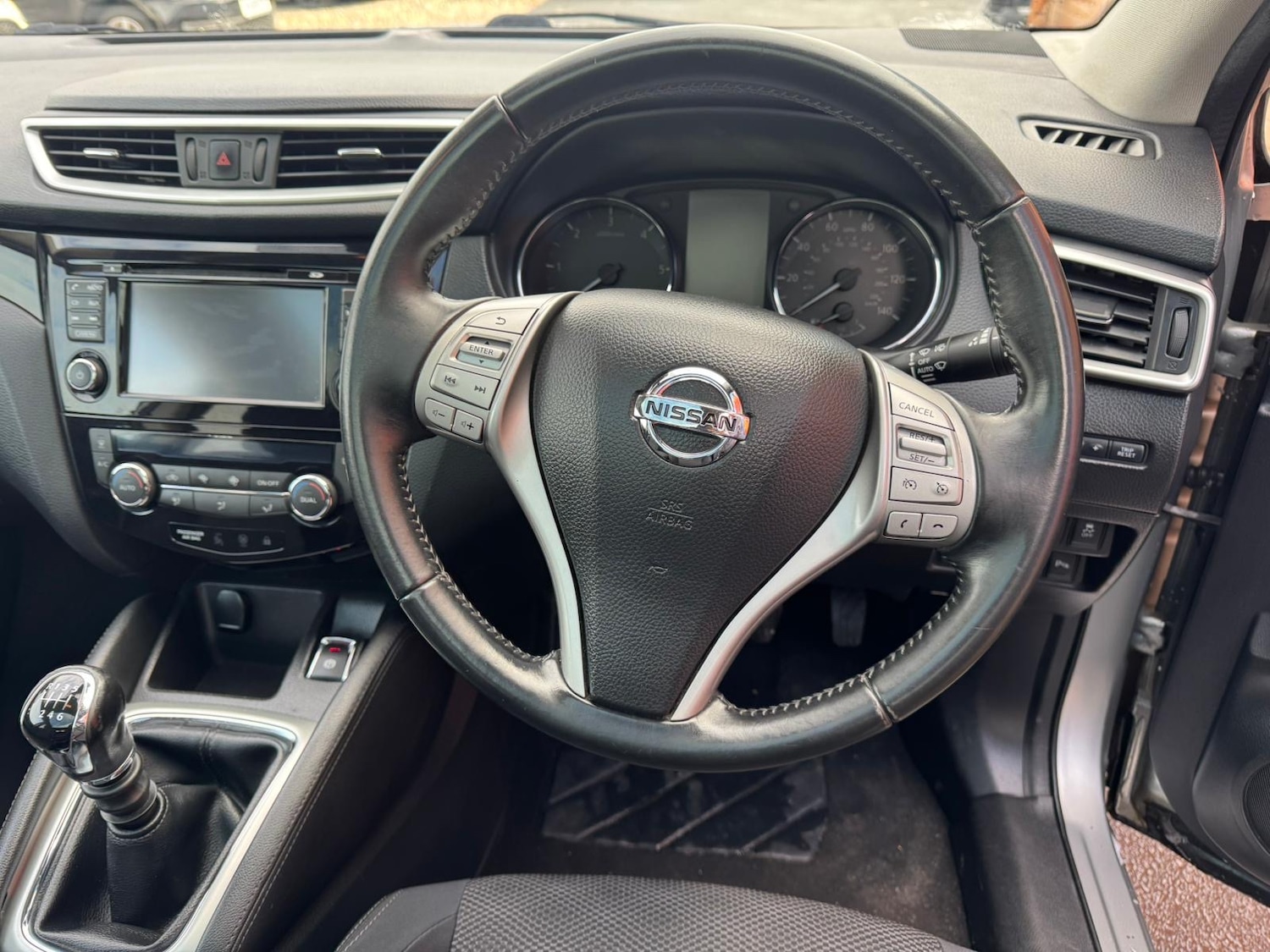 Used Nissan Qashqai 2014 for sale - 76305303: Photo 11