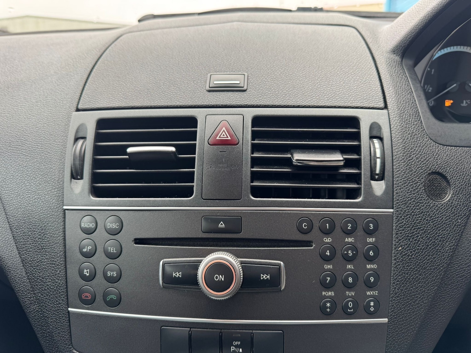 Used Mercedes-Benz C Class 2011 for sale - 78118133: Photo 8