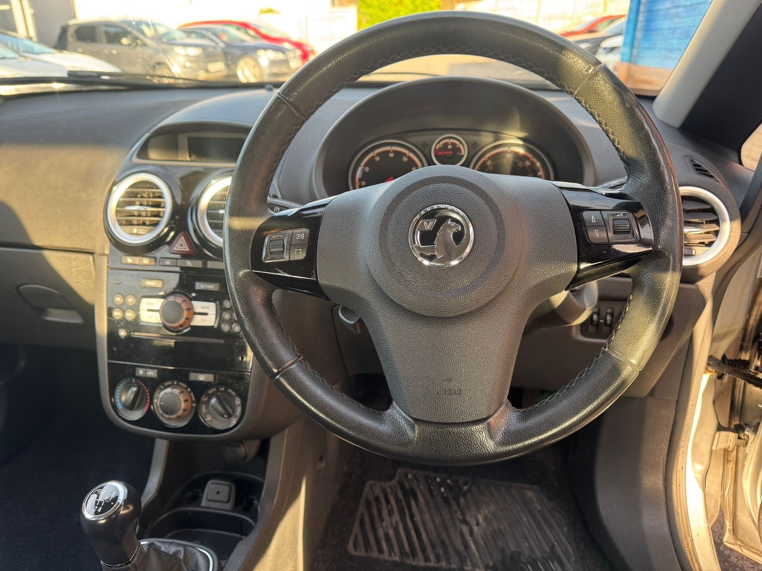 Used Vauxhall Corsa 2015 for sale - 77810306: Photo 9