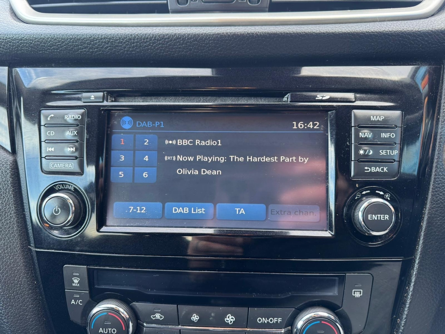 Used Nissan Qashqai 2015 for sale - 77885509: Photo 13