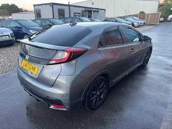 Used Honda Civic 2017 for sale - 76807783: Photo