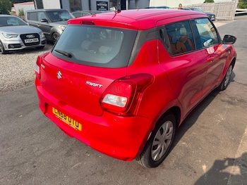 Used Suzuki Swift 2018 for sale - 79277216: Photo