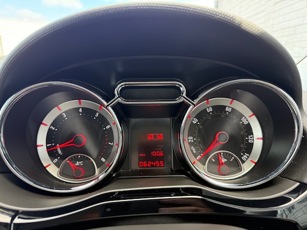 Used Vauxhall ADAM 2013 for sale - 75529514: Photo 10