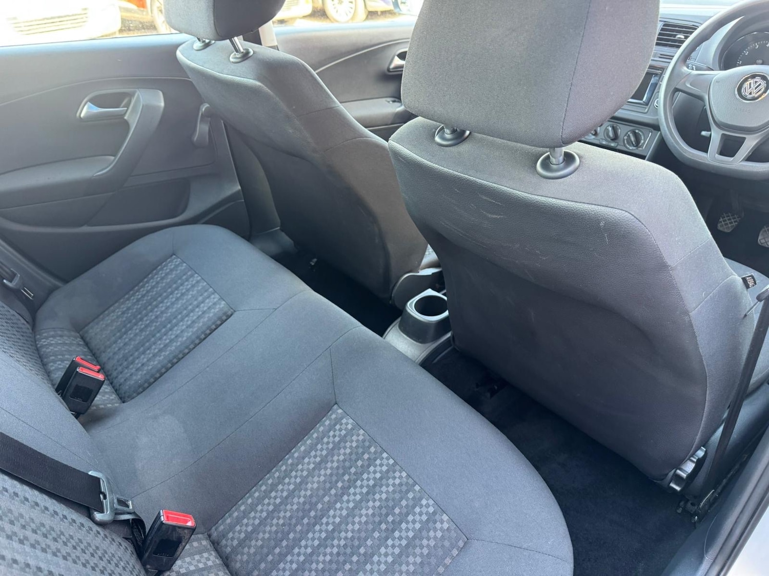 Used Volkswagen Polo 2016 for sale - 77654126: Photo 12