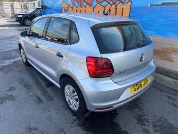 Used Volkswagen Polo 2016 for sale - 77654126: Photo