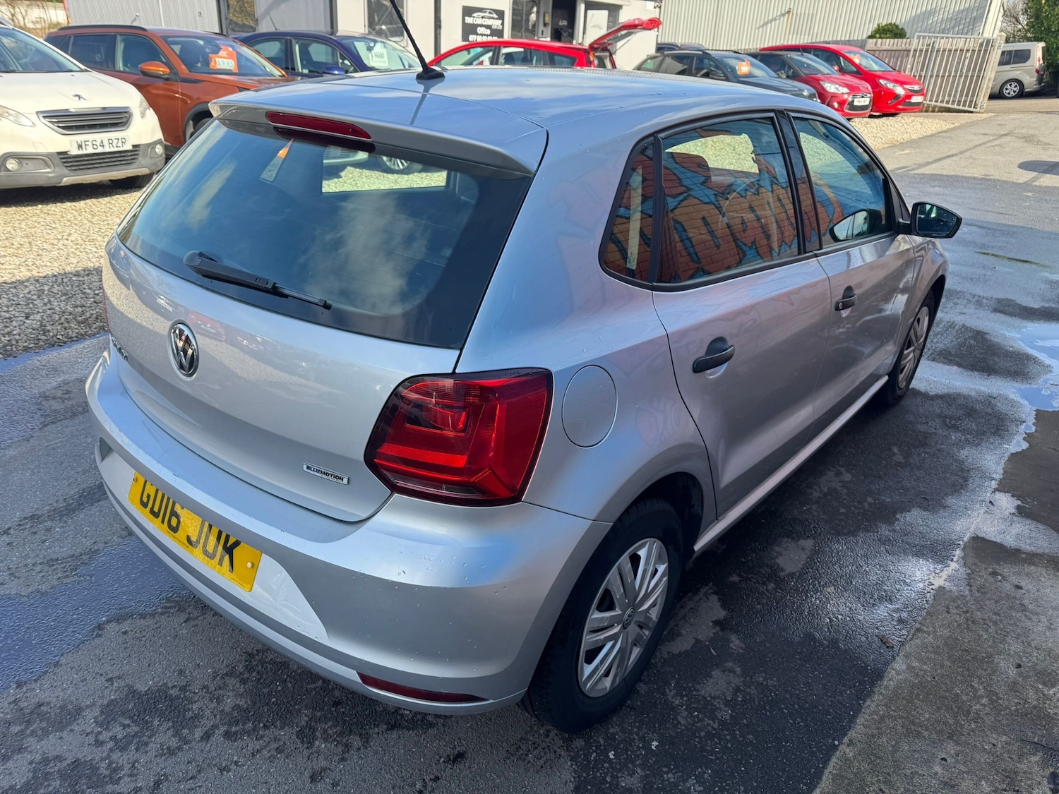 Used Volkswagen Polo 2016 for sale - 77654126: Photo 4