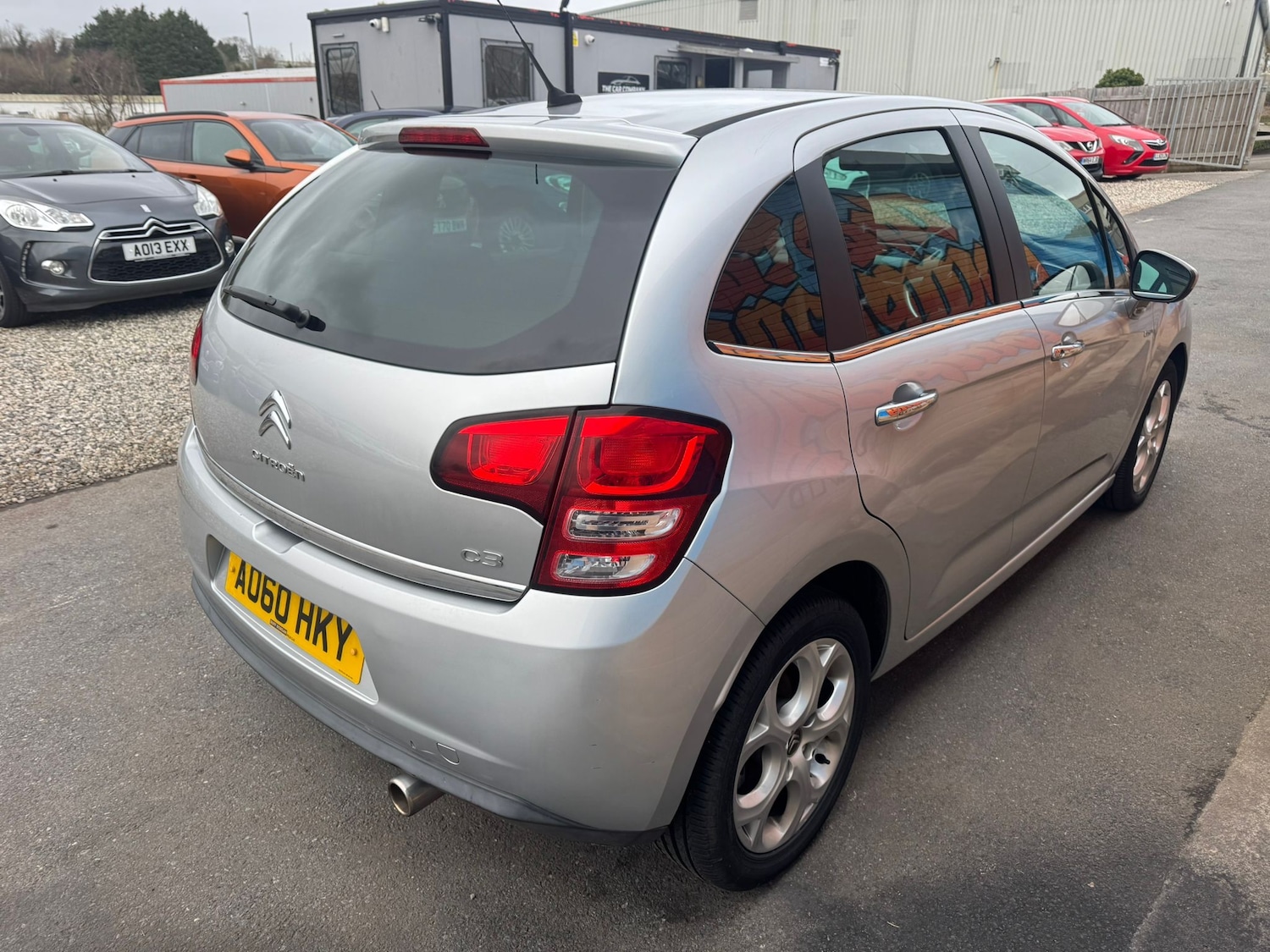 Used Citroen C3 2010 for sale - 77911350: Photo 3