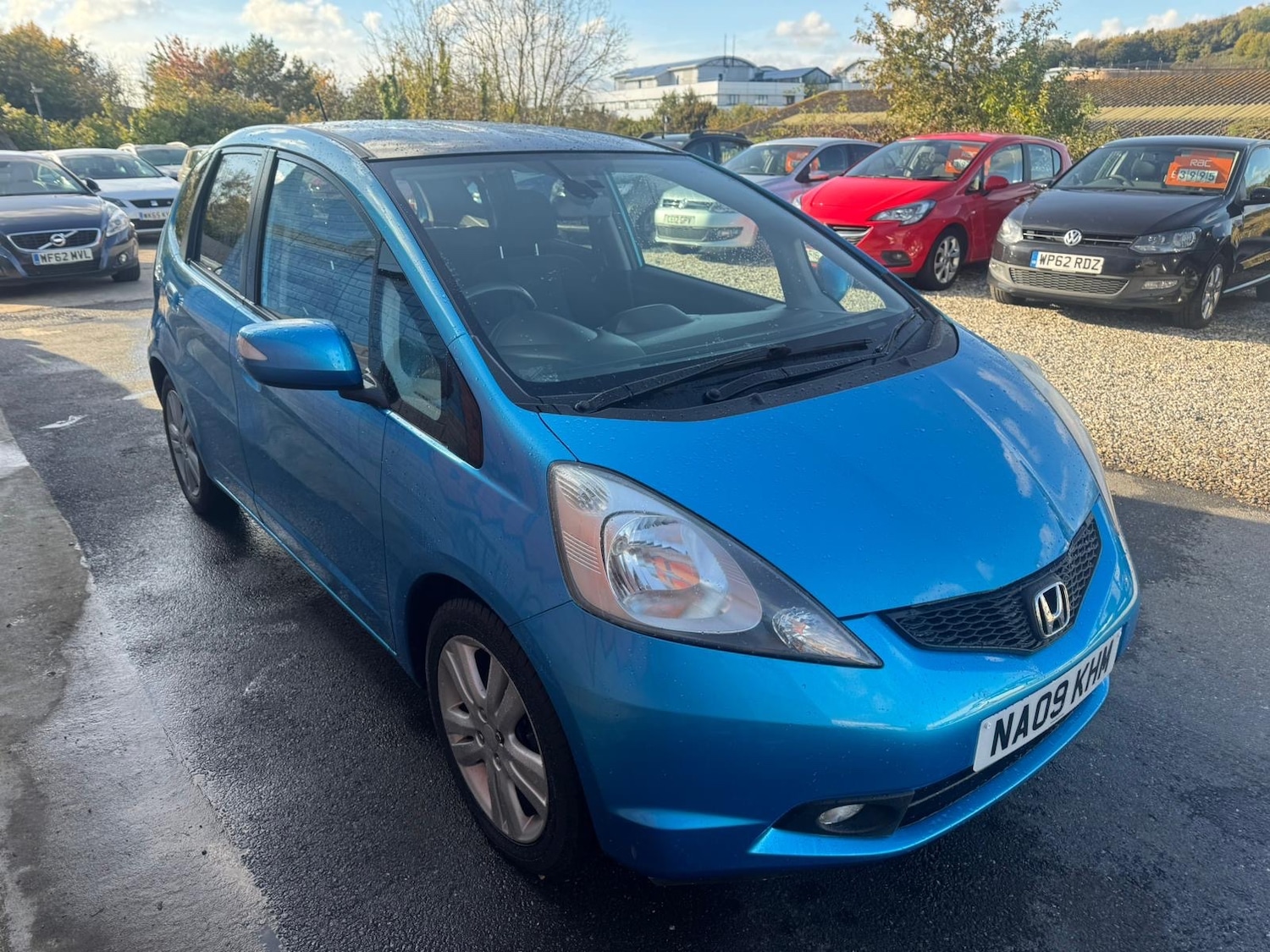 Used Honda Jazz 2009 for sale - 76305340: Photo 2
