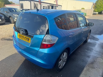 Used Honda Jazz 2009 for sale - 76305340: Photo 3