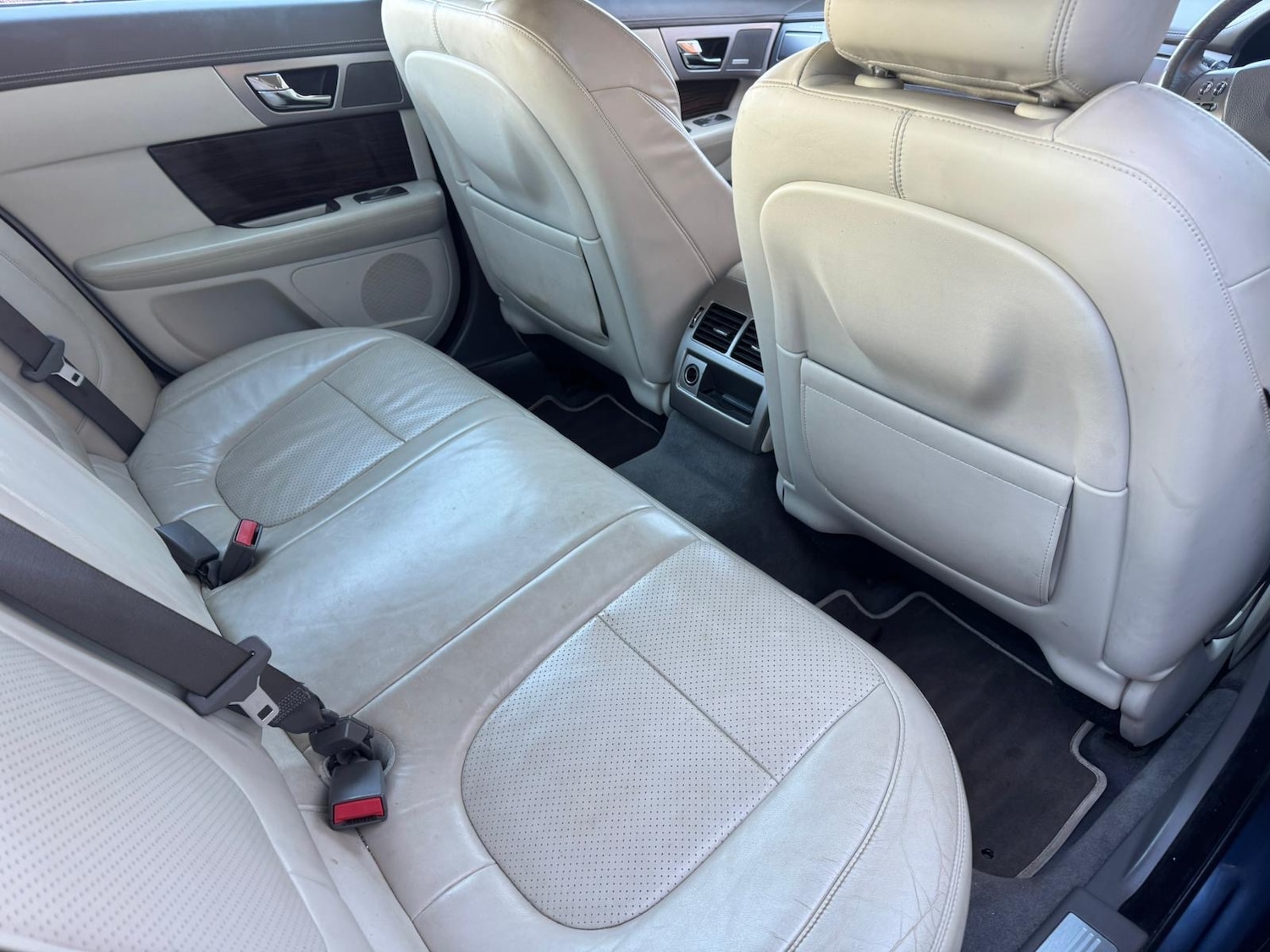 Used Jaguar XF 2011 for sale - 77234048: Photo 13