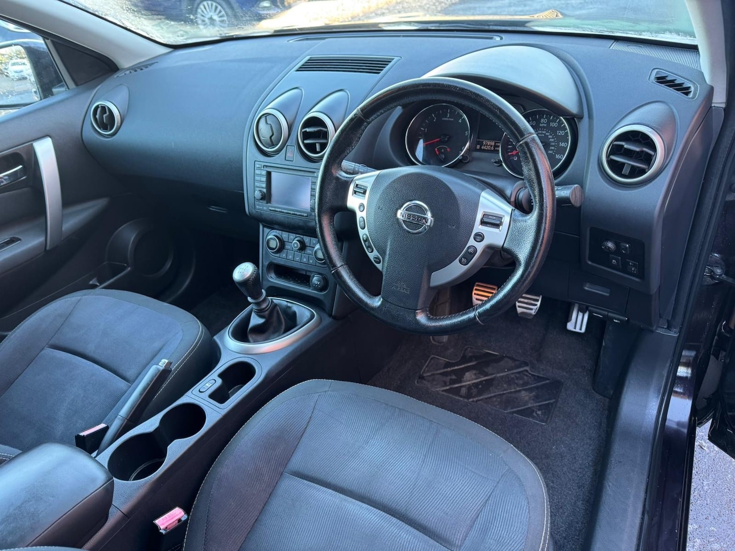 Used Nissan Qashqai 2010 for sale - 76922719: Photo 8