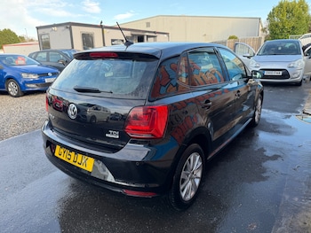 Used Volkswagen Polo 2015 for sale - 77164234: Photo