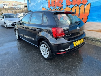 Used Volkswagen Polo 2015 for sale - 77164234: Photo
