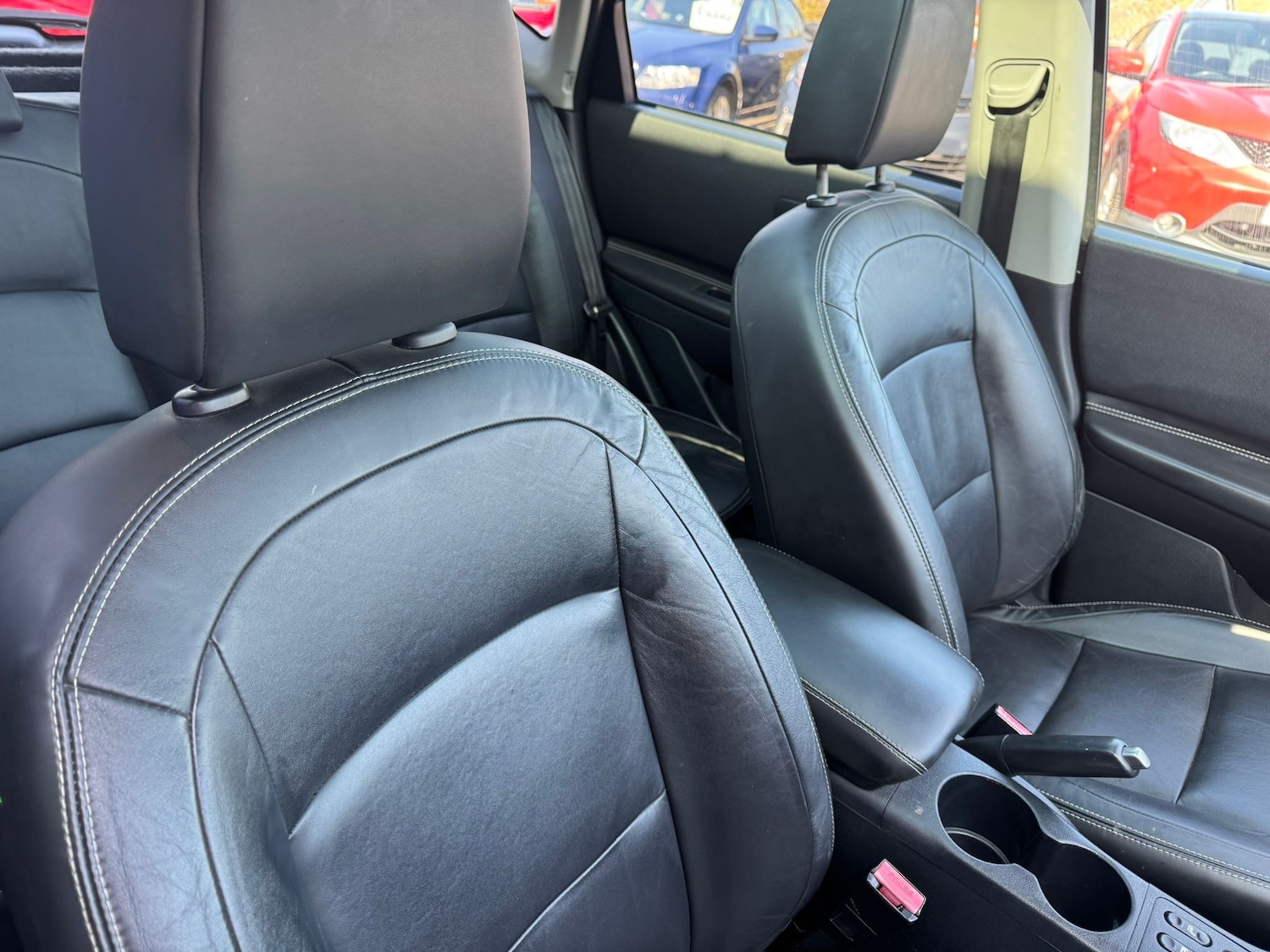 Used Nissan Qashqai 2010 for sale - 77971832: Photo 9