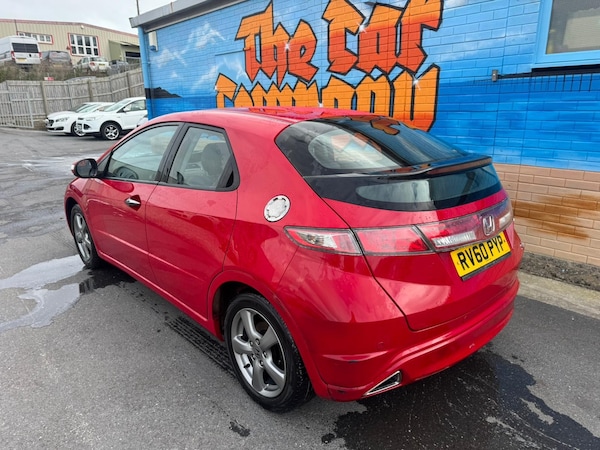 Used Honda Civic 2010 for sale - 76311666: Photo 3